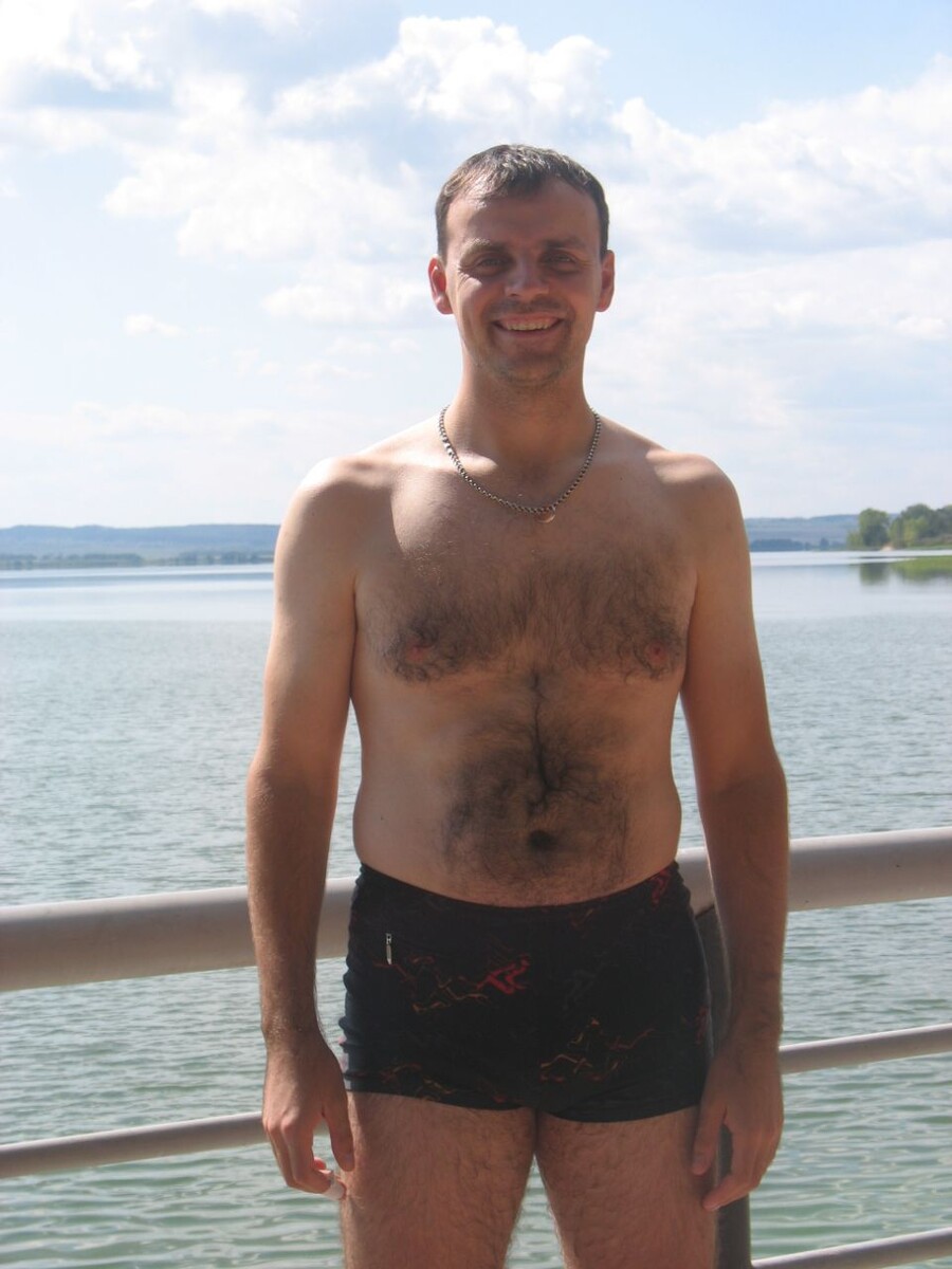 1 фото - 92 кг, 2 - 77 кг разница 6 лет