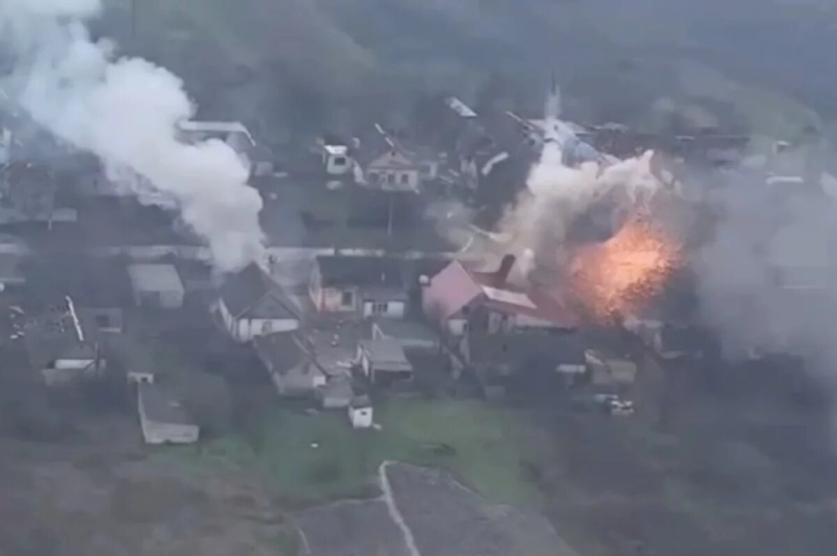    Операторы БПЛА заминировали дороги и уничтожили броневики ВСУ у Гуляйполя