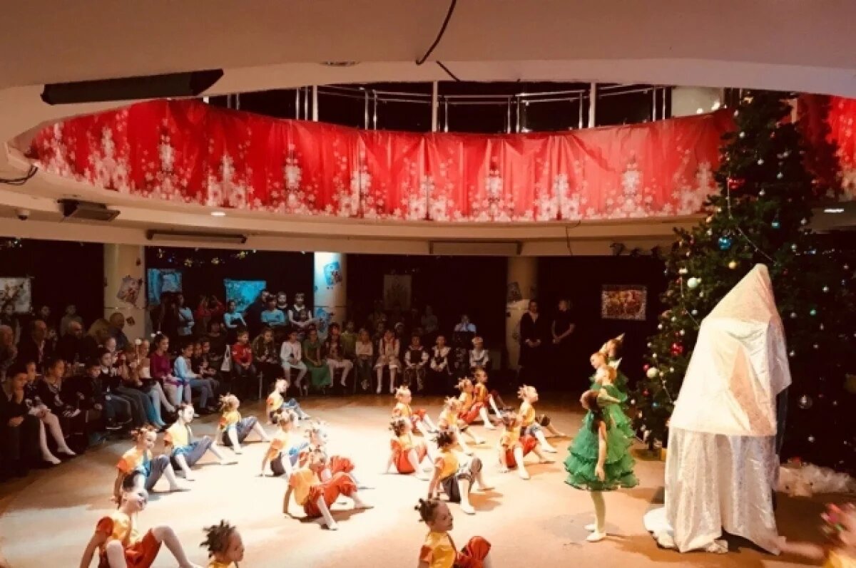    В Омской области стартуют главные детские ёлки региона