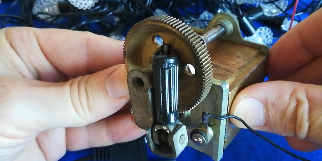 ПАРАДОКС ТУПОСТИ ИСКУСТВЕННОГО ИНТЕЛЛЕКТА