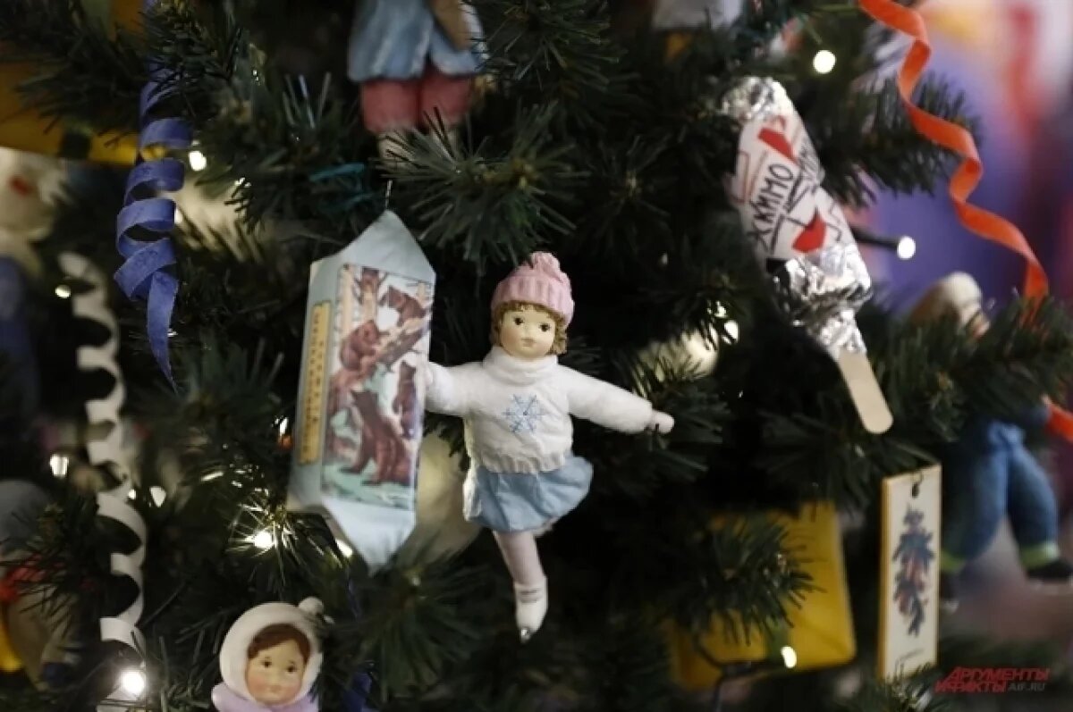    Украшаем по часам.