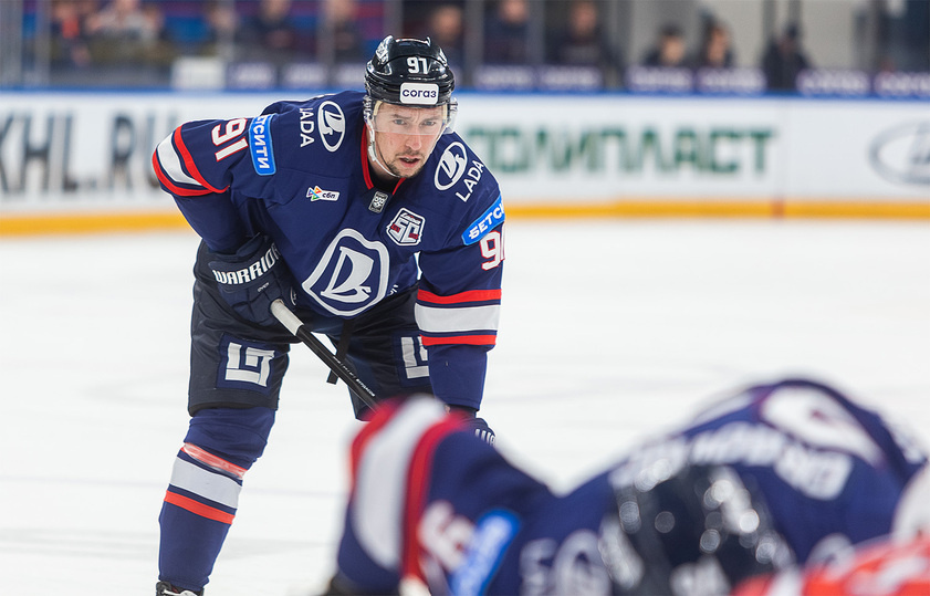     Антон Бурдасов. Фото: Андрей Холмов/ХК «Лада»