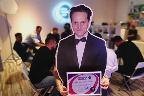 Занятие по маркетинговой стратегии в Skademy.