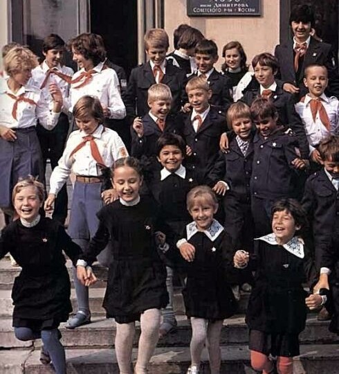 Мгновения из школьной жизни в СССР, которые так контрастируют с ныне происходящим в школах
