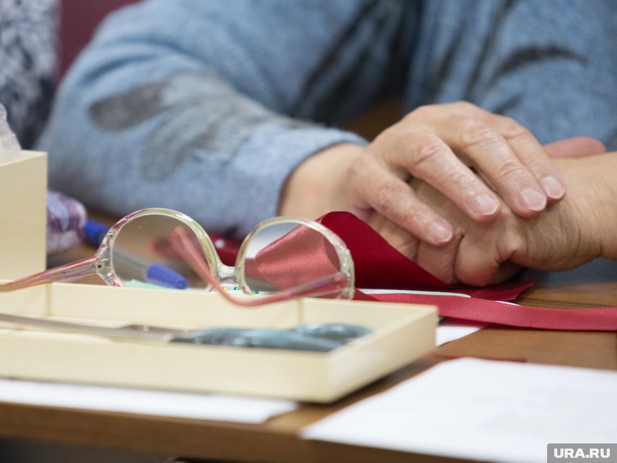     В целом по стране продолжают трудиться более 7,3 млн пожилых граждан