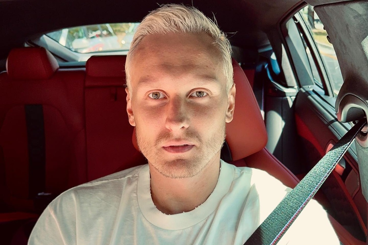     Мама Яниса Тиммы в первую годовщину смерти баскетболиста показала, как выглядит его могила