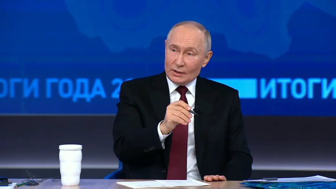    Фото: кадр Прямой линии Владимира Путина в 2024 году на телеканале «Россия 24»