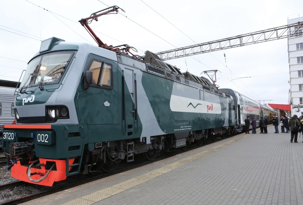    Состав "Буревестника" увеличат до 15 вагонов с 18 декабря