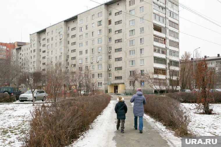 Один из способов защититься от «эффекта Долиной» — внести изменения в Гражданский кодекс РФ, заявил ипотечный брокер Дмитрий Ракута. Фото: Денис Моргунов © URA.RU