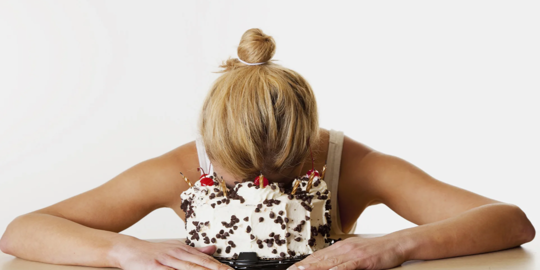 Похмелье души: что такое эмоциональный откат и почему после хорошего дня наступает пустота?