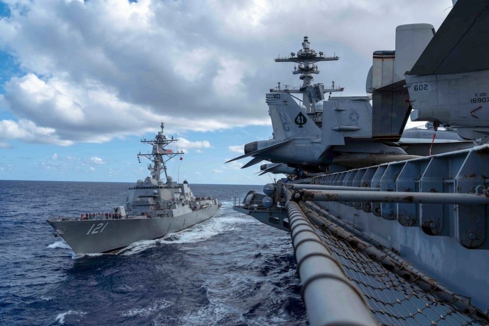    Прорвать блокаду Венесуэлы заинтересован больше всех Китай. Для России Мадуро тоже союзник. Но решится ли кто-то выступить против Трампа? (Фото Министерства войны США).