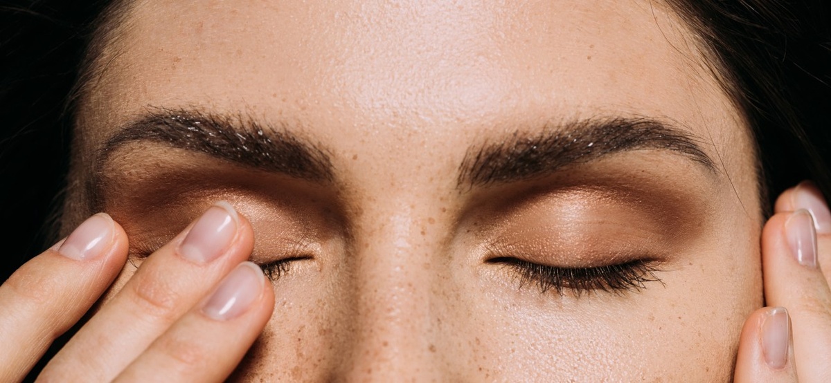 Когда нужно срочно обращаться к офтальмологу? Какие проблемы со зрением можно решить самостоятельно? Какие есть симптомы болезней глаз?