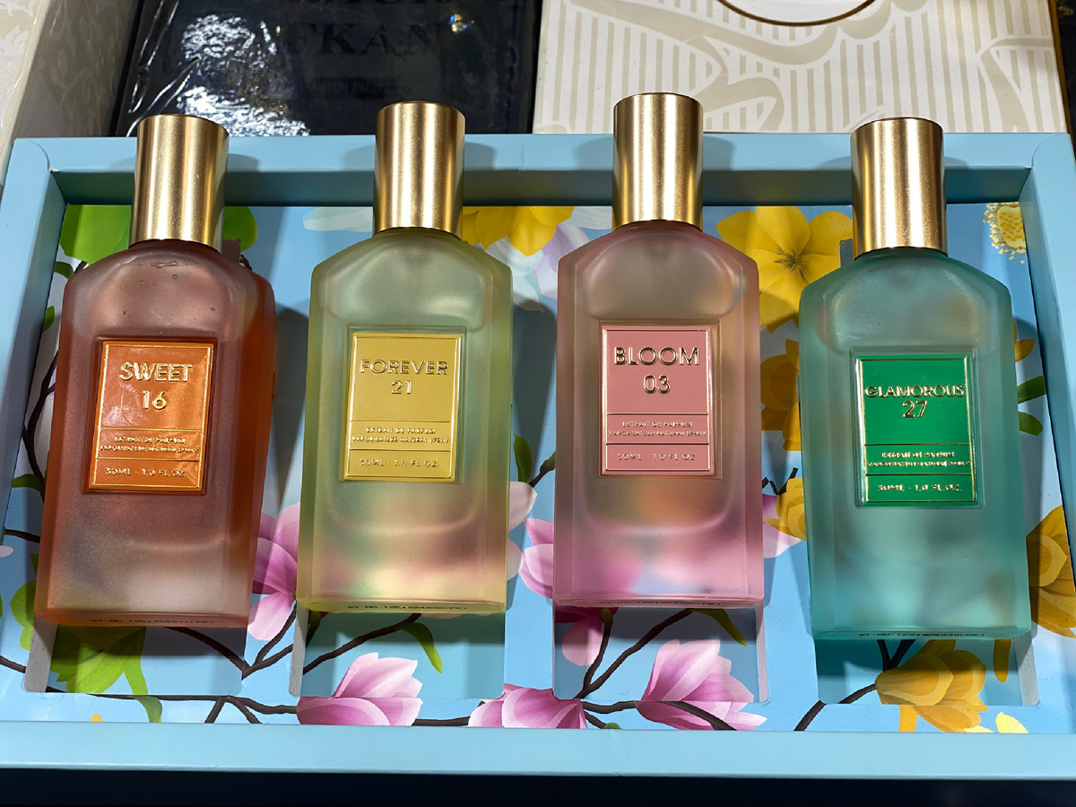 Фотография автора. Ярмарка индийских товаров. 