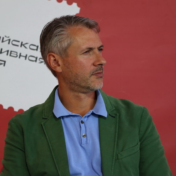     Право в эпоху «цифры»: как издавать книги без нарушения авторских прав