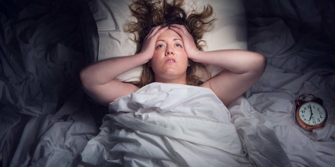 Почему я просыпаюсь ночью и не могу уснуть обратно? Невидимые причины и реальные решения