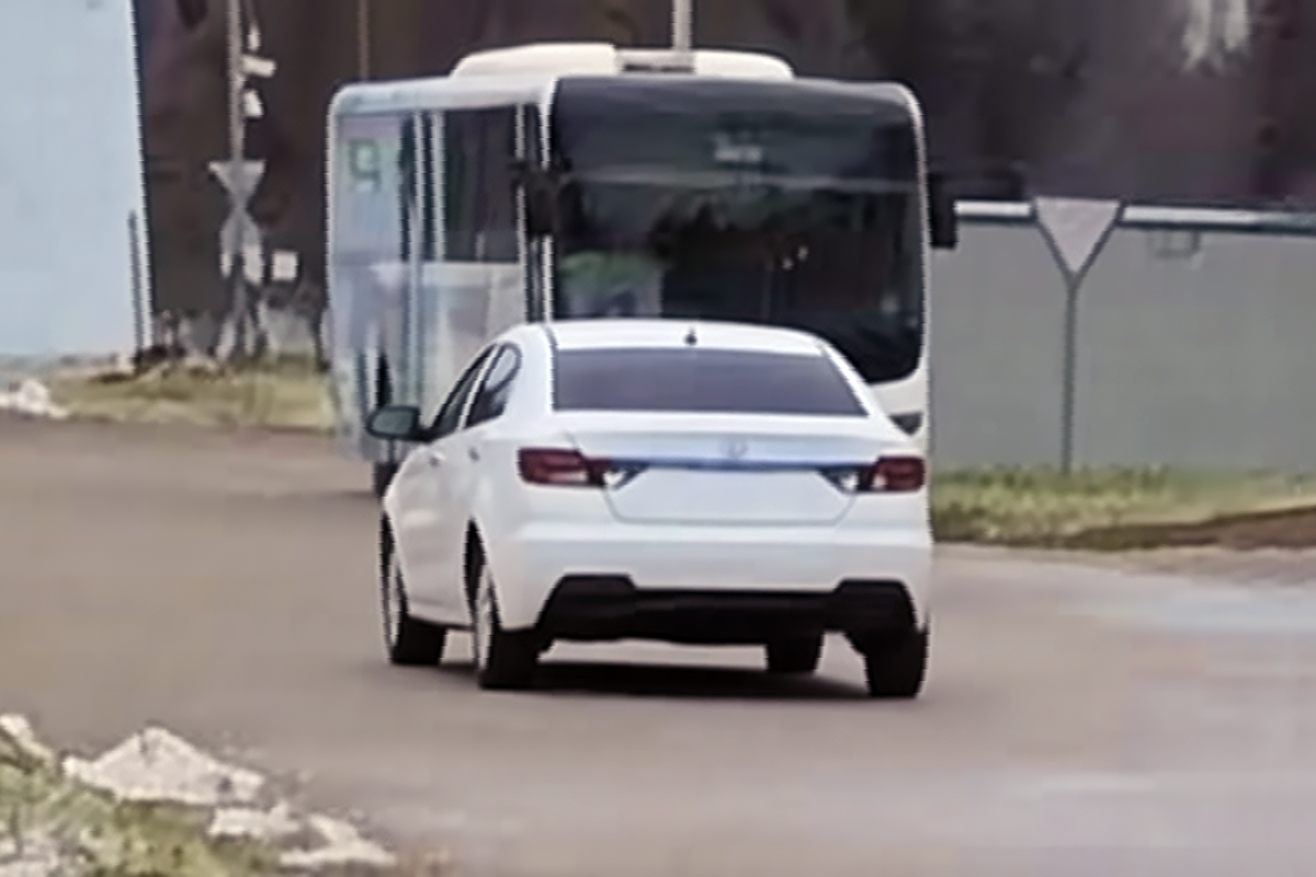 "шпионское" фото тестового SAIPA Shahin в декабре 2025 года на территории России