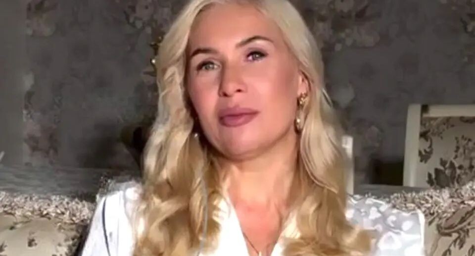    Соцсети Александры Дорожкиной