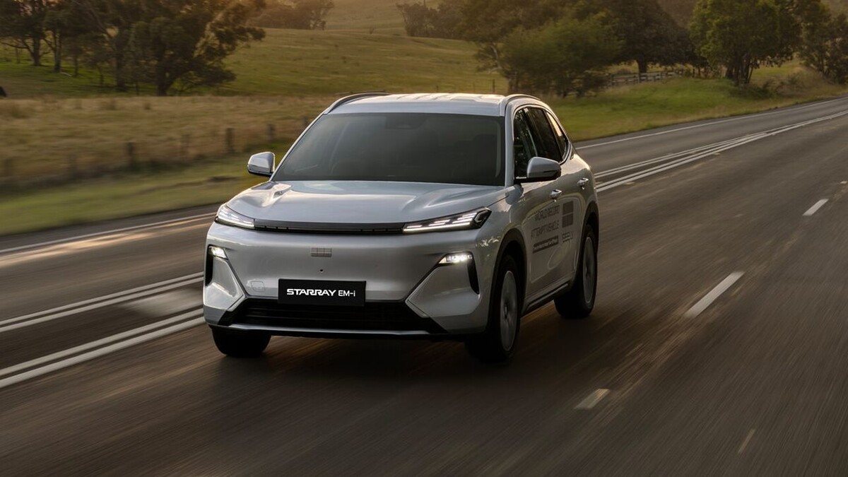    Geely EX5 EM-i. Фото Geely