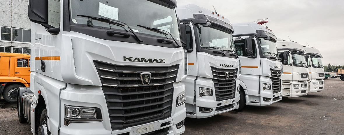ИСПЫТАНИЕ СПАДОМ: КАМАЗ И VOLVO ОКАЗАЛИСЬ УСТОЙЧИВЕЕ РЫНКА