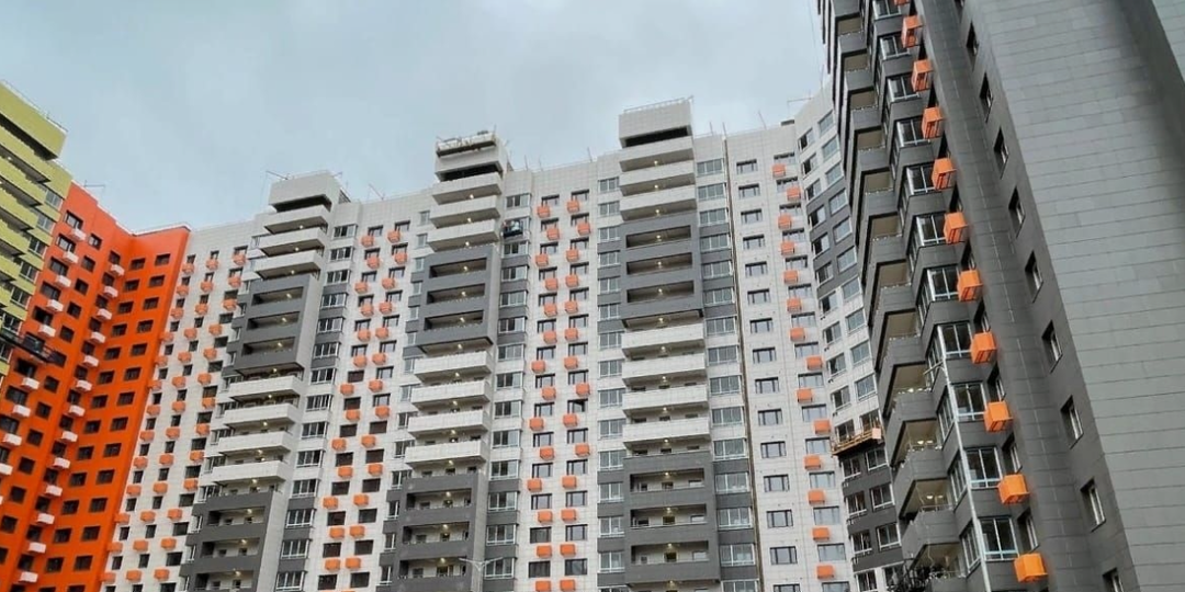 Цены держатся только в объявлениях! Рынок недвижимости в 2025 году тихо сдувается, а реальные сделки проходят с минусом до 30%