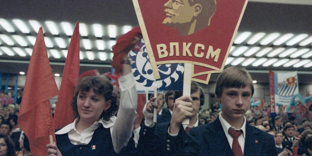 Коллектив, дисциплина, идеалы. Зачем пионеры и комсомол контролировали советскую молодежь?