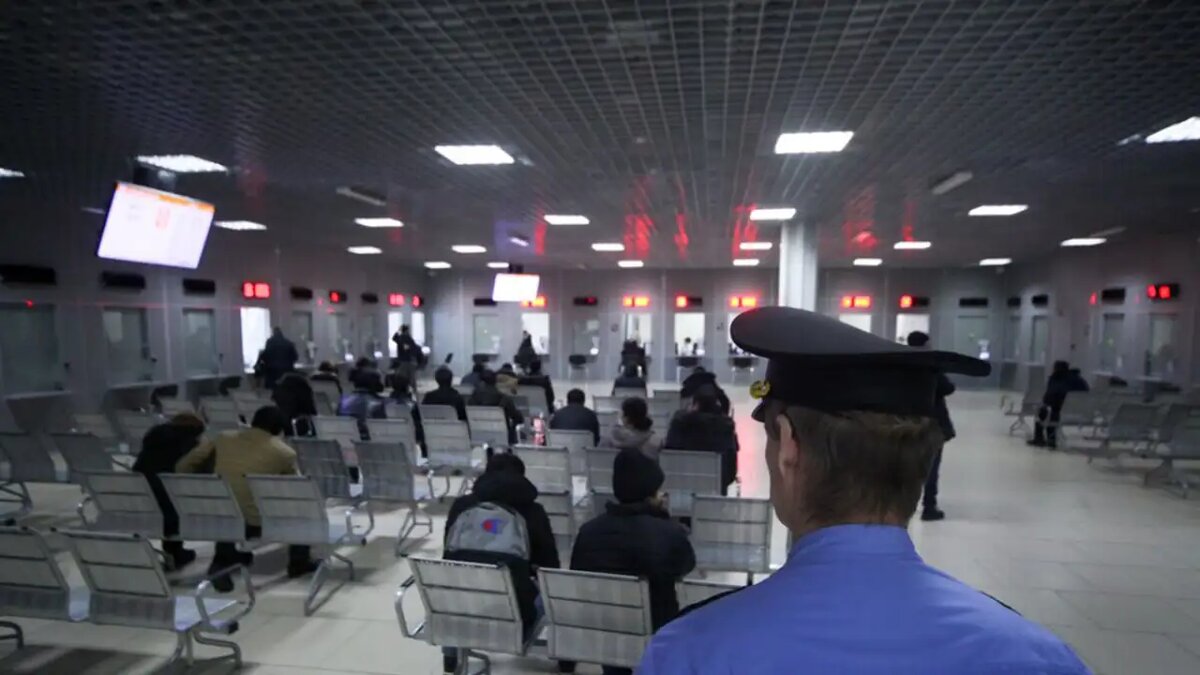    Многофункциональный миграционный центр Москвы © АГН "Москва"