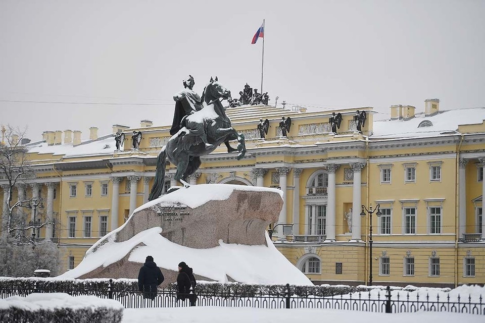    Среднюю начисленную зарплату увеличат до 267 тысяч рублей. Алексей БУЛАТОВ