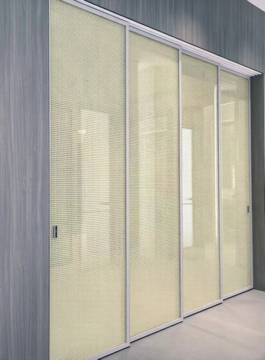 Примеры раздвижных систем бренда Porterio