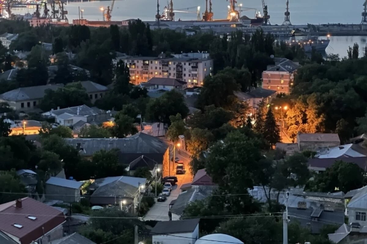    В Феодосии многодетная семья не может получить законное жилье