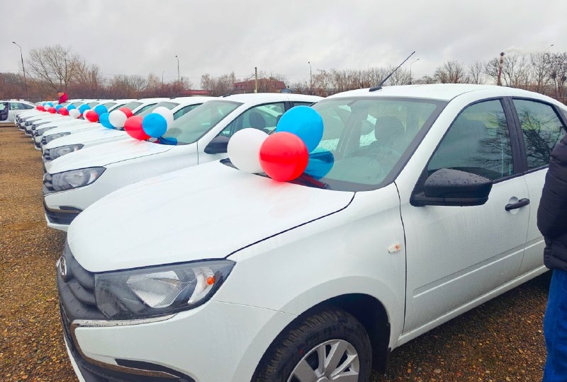 23 ставропольца, пострадавшие на производстве, получили новые спецавто