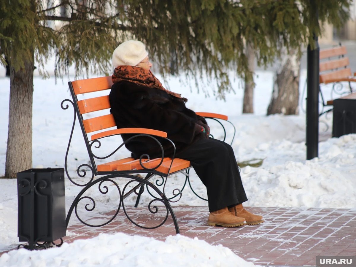     Пенсионерами в 2026 году станут мужчины и женщины 1962 и 1967 годов рождения