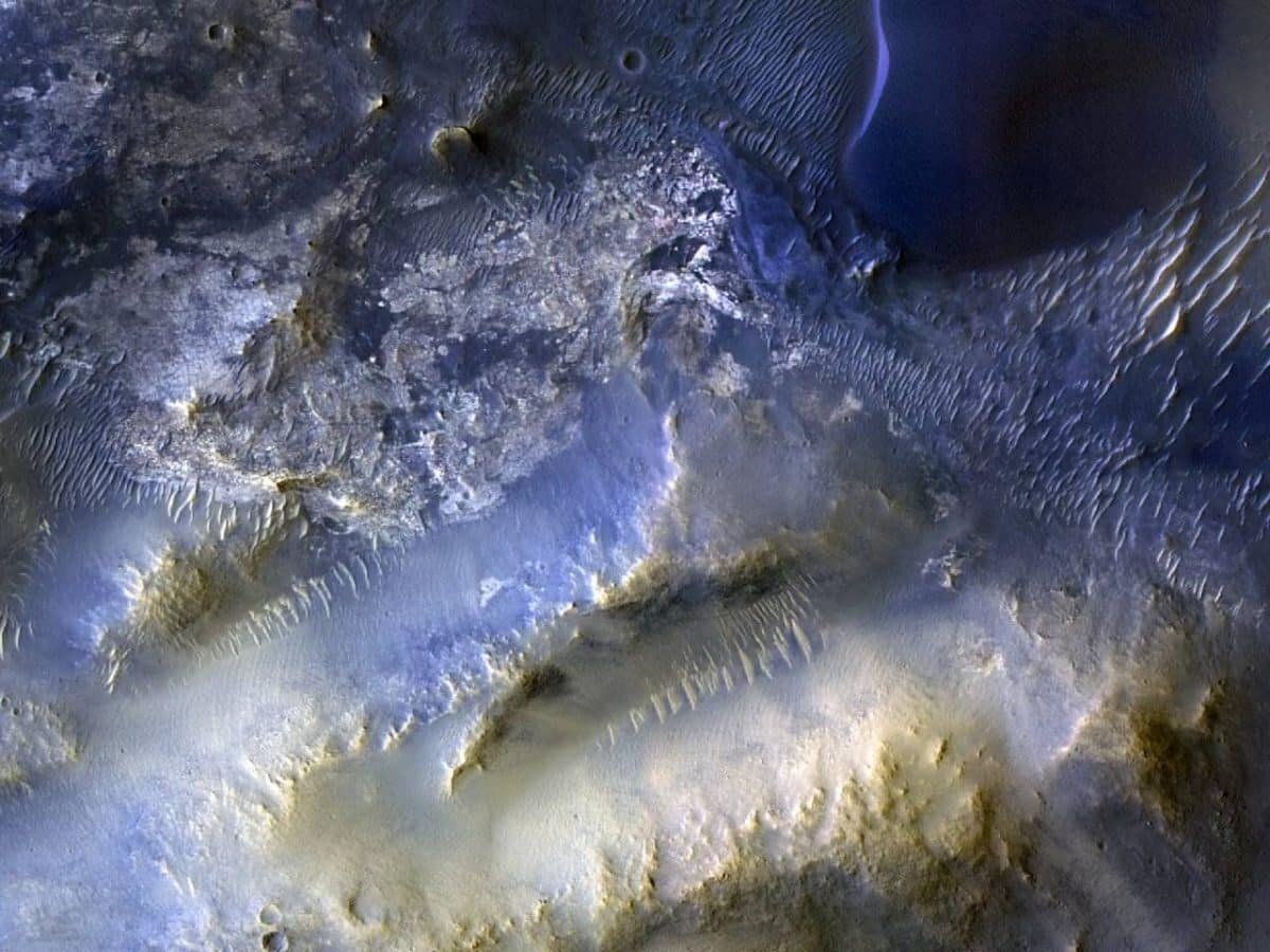    Вид Большого Сирта стал 100-тысячным изображением, полученным Mars Reconnaissance Orbiter / © NASA / JPL-Caltech / University of Arizona