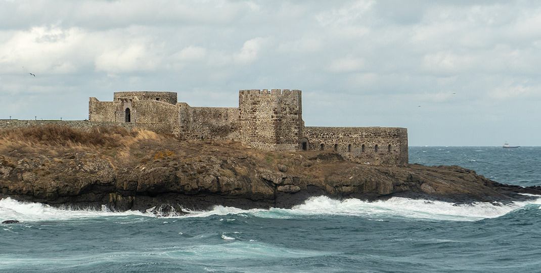 Нетуристический Стамбул. Румелифенери: поездка к берегу Чёрного моря