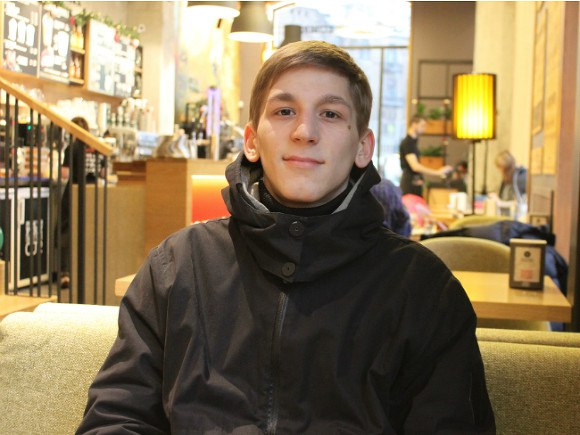 Парень из Санкт-Петербурга прыгнул в ледяную воду, чтобы спасти котят