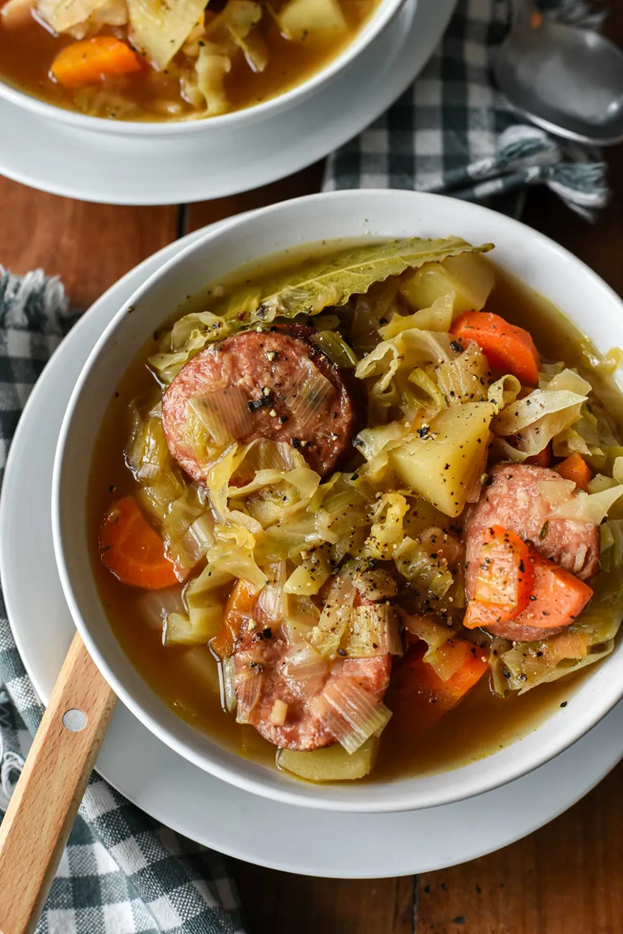 French Cabbage and Sausage Soup (Soupe Paysanne) (фото не знаю, чьё, поэтому - см. источник статьи)