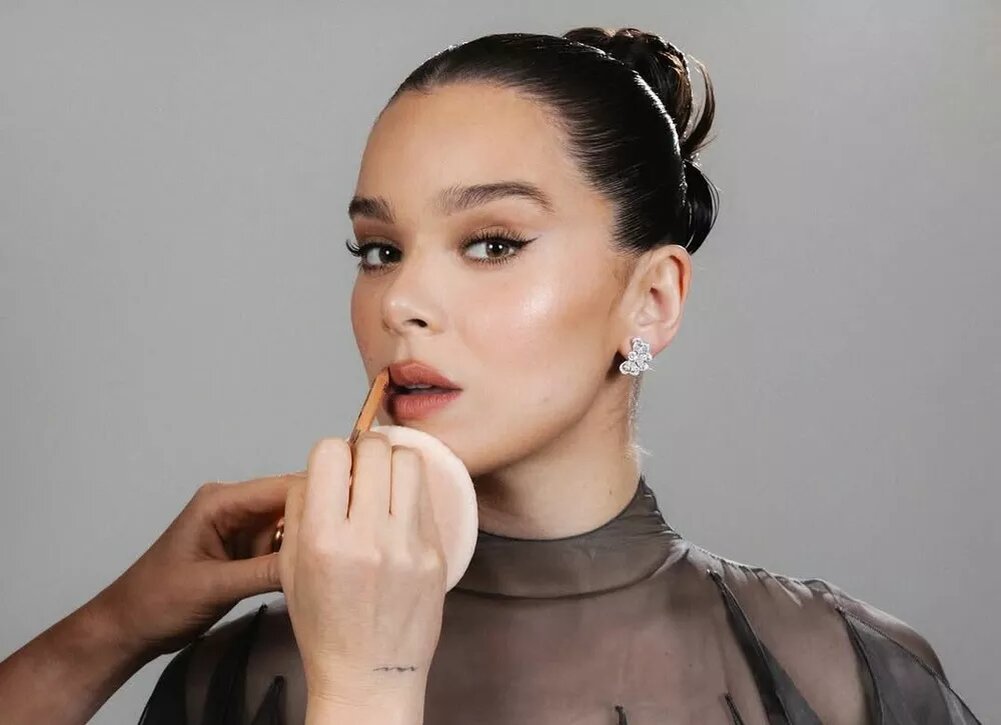    Звезда Disney Хейли Стейнфилд беременна первенцем