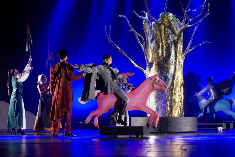 Листайте вправо, чтобы увидеть больше изображений