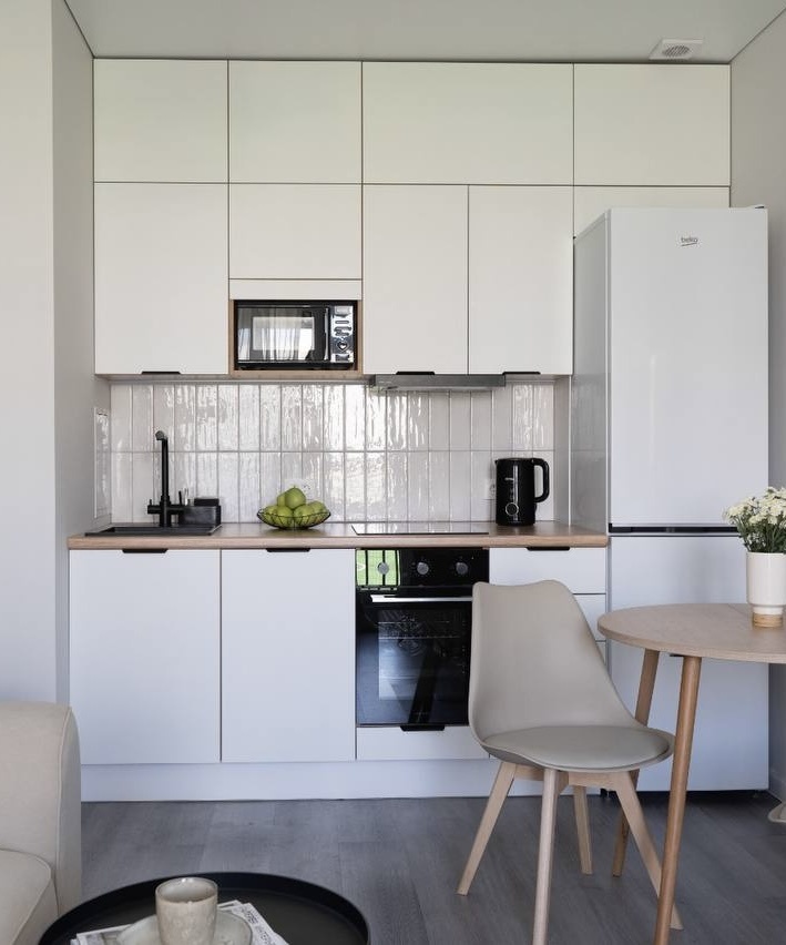 Кухня в нашем проекте меблировки квартиры под ключ