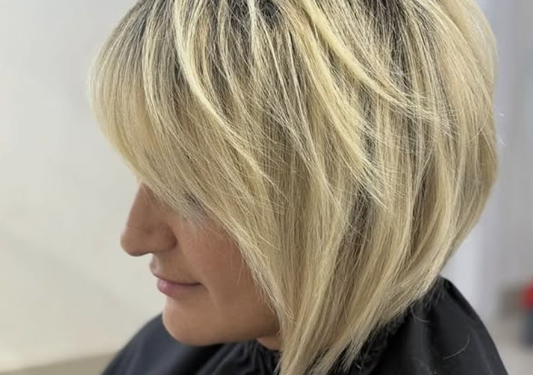 Прощай, «тётка»: 5 приемов, как убрать «бабий» налет в образе, не оставив зарплату в салоне