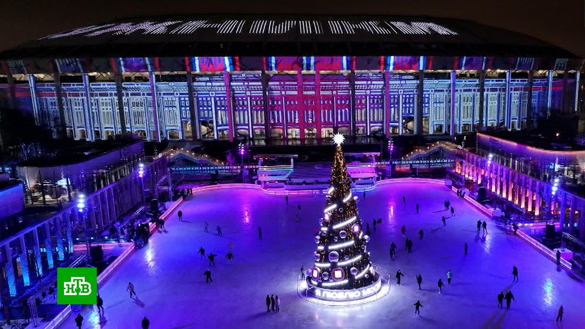    Первый этап благоустройства «Лужников» завершили открытием уникального катка