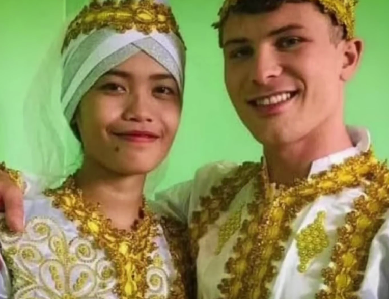 Фотография Эллиота и Кашрины