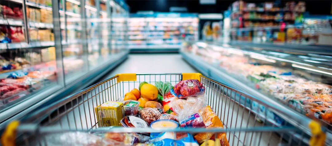 «Пятерочка»‚ «Лента»‚ «О’КЕЙ»‚ «Магнит» и «Ашан» завышают цены: сможет ли ФАС добиться снижения