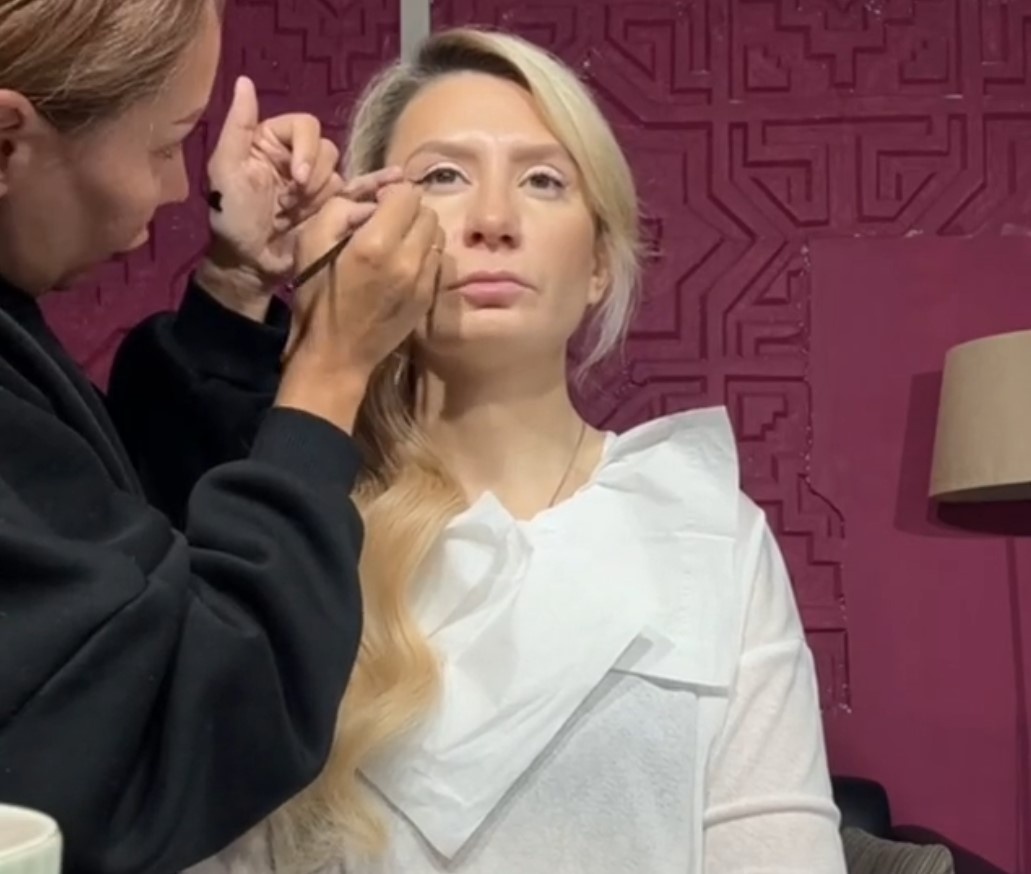 Готовлюсь к записи длинного метра, будет много полезностей про ИИ. Ксения Баранова Школа нейросетей и СММ