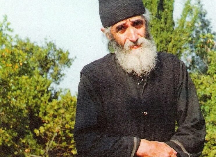 Можно ли подходить ко Причастию, если не успел прочесть все правило полностью ?