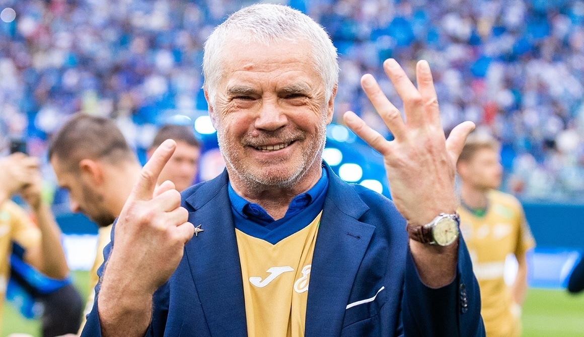 Александр Медведев