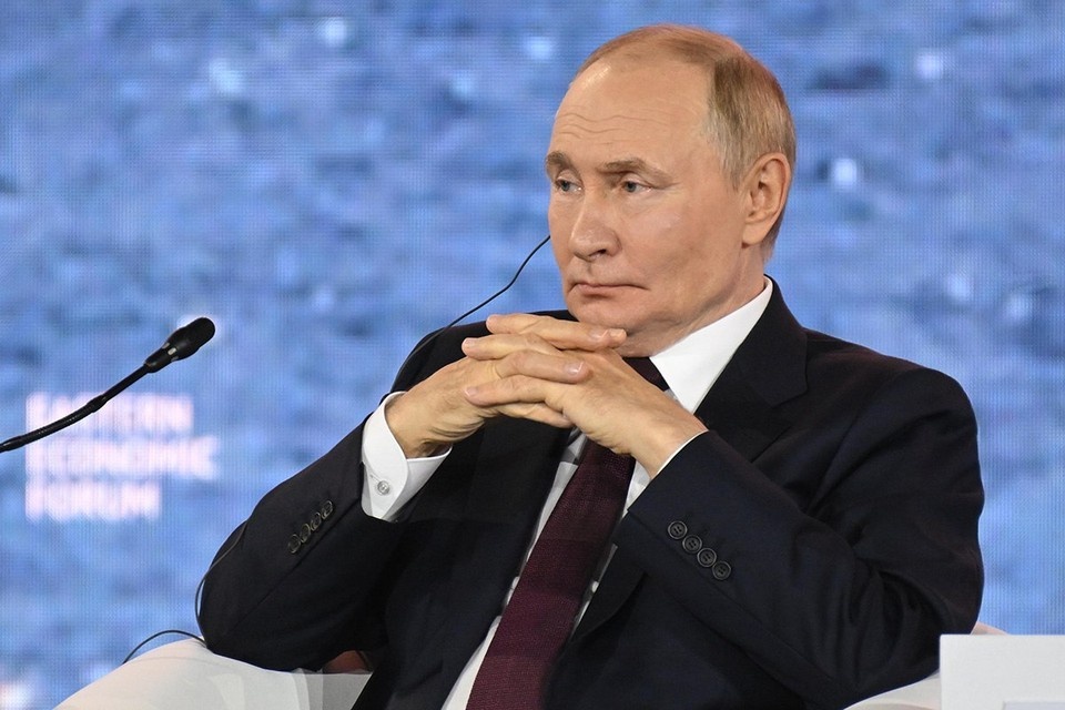    Президент России Владимир Путин Михаил ФРОЛОВ