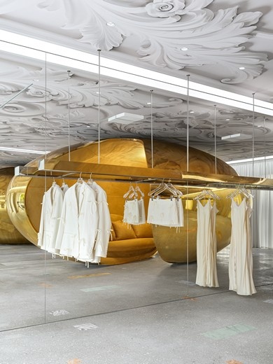 Дизайн магазина Choux на Патриарших, который произвёл фурор в своё время.