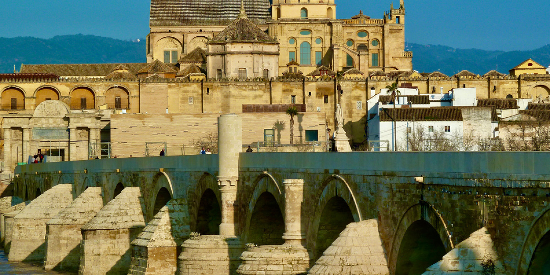 Кордова: тень халифата под андалузским солнцем