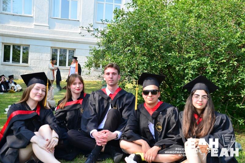    ЕАН. Студенты