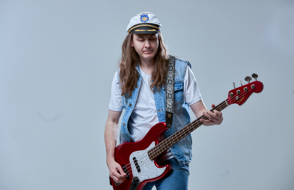 Бас-гитара: запись, аудиомонтаж и подготовка к сведению